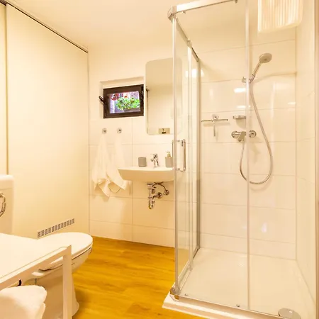 Ferienwohnung Gode Tied Bergen Auf Rugen Exterior photo